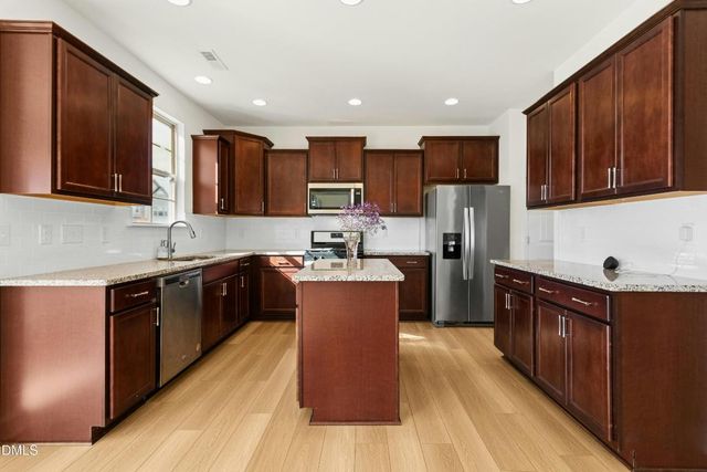 2133 Blue Iris Way, Zebulon, NC 27597