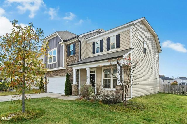 2133 Blue Iris Way, Zebulon, NC 27597