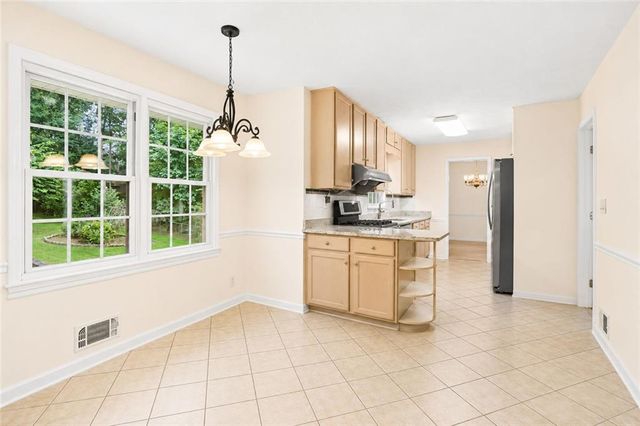 1683 Oak Ridge Circle SW, Stone Mountain, GA 30087