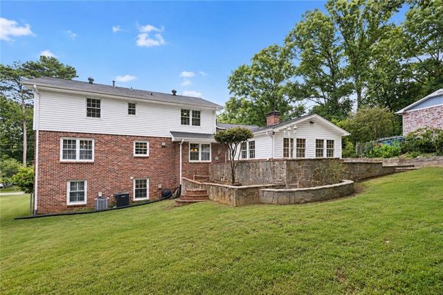 1683 Oak Ridge Circle SW, Stone Mountain, GA 30087