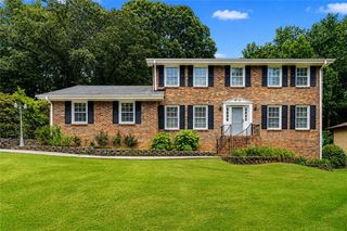 1683 Oak Ridge Circle SW, Stone Mountain, GA 30087