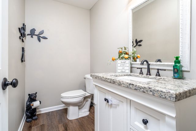 602 7th St, Lawrenceburg, TN 38464