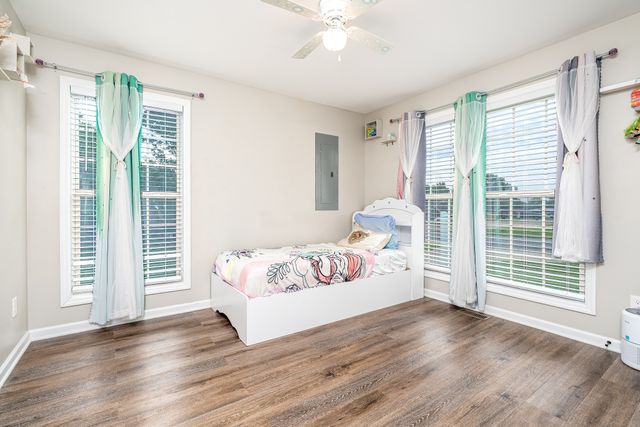 602 7th St, Lawrenceburg, TN 38464