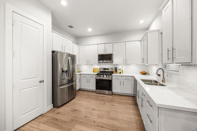 8817 Hollister Pine Court, Houston, TX 77080
