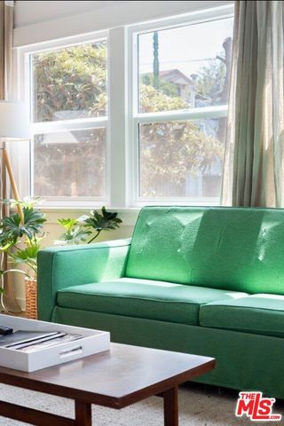 1933 KENT Street, Los Angeles, CA 90026