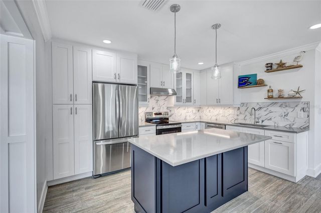 4321 SUNRISE DRIVE S, St Petersburg, FL 33705