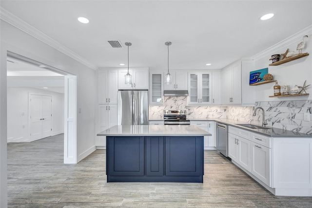 4321 SUNRISE DRIVE S, St Petersburg, FL 33705