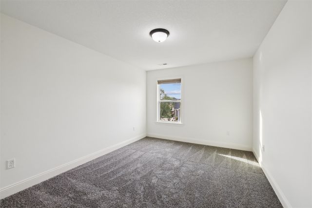 222 Bridgewood Drive, West Des Moines, IA 50266