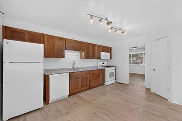 705 Palomas Drive SE, Albuquerque, NM 87108
