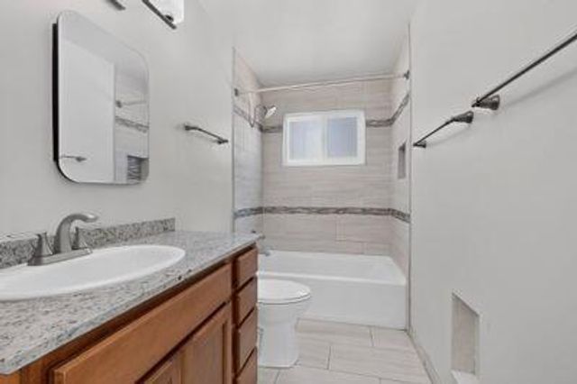 705 Palomas Drive SE, Albuquerque, NM 87108