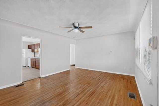705 Palomas Drive SE, Albuquerque, NM 87108