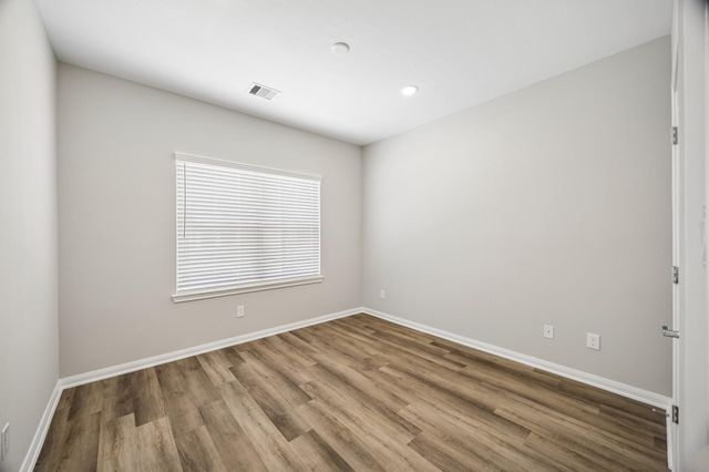208 Clark Meadows Lane, Houston, TX 77076
