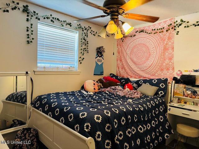 216 S Green Avenue, Picayune, MS 39466