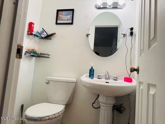 216 S Green Avenue, Picayune, MS 39466