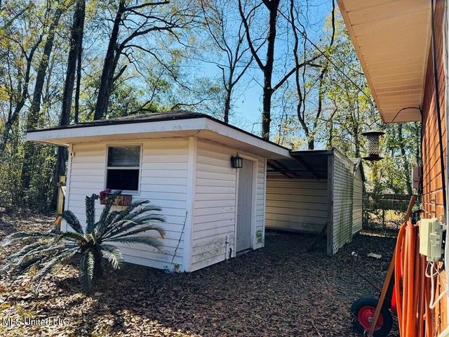 216 S Green Avenue, Picayune, MS 39466