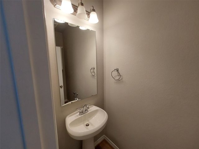 6423 Paris Street, Houston, TX 77021