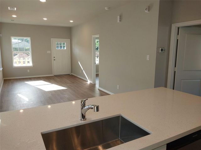 6423 Paris Street, Houston, TX 77021