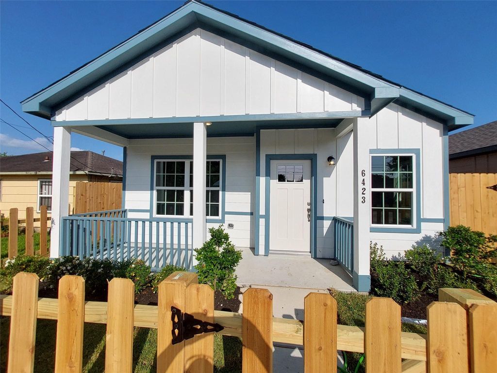 6423 Paris Street, Houston, TX 77021