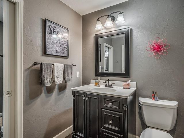 3128 N Timber Avenue, Bethany, OK 73008