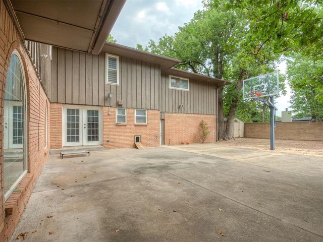 3128 N Timber Avenue, Bethany, OK 73008