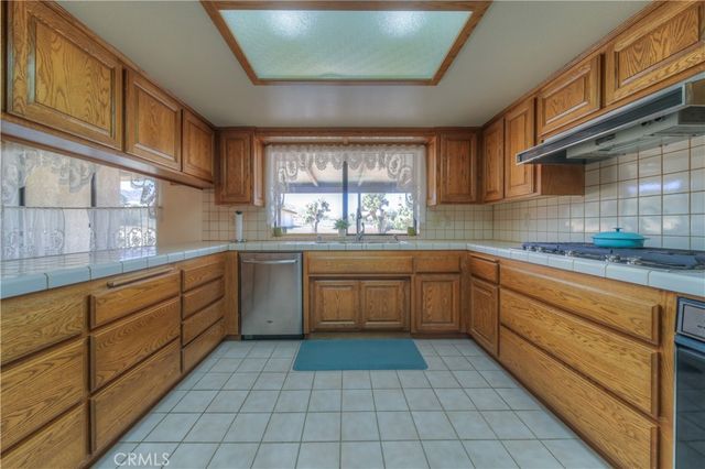 9178 Fortuna, Yucca Valley, CA 92284