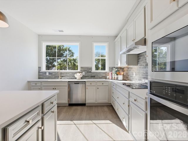 3033 Circles End, Charlotte, NC 28226