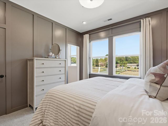3033 Circles End, Charlotte, NC 28226