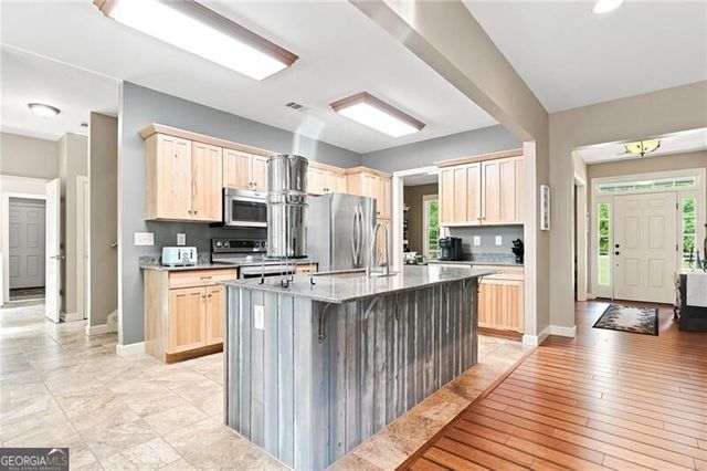 145 Ridgeline Road, Talking Rock, GA 30175