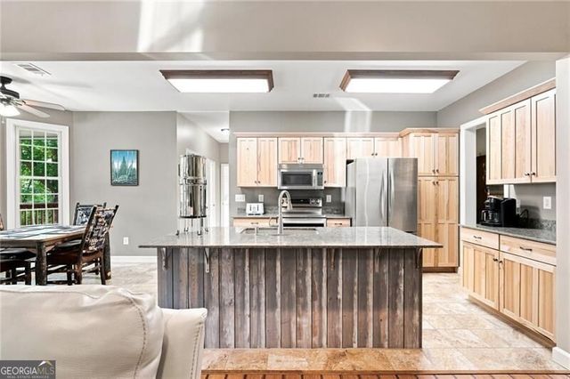 145 Ridgeline Road, Talking Rock, GA 30175