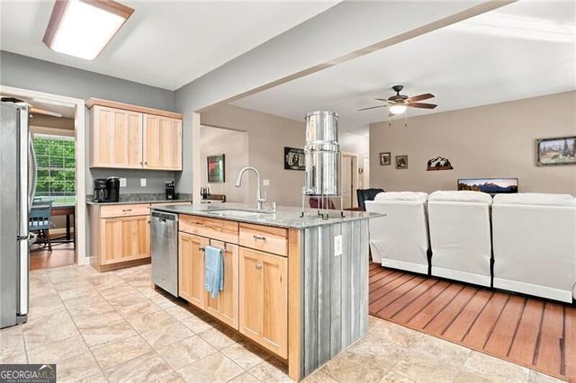145 Ridgeline Road, Talking Rock, GA 30175