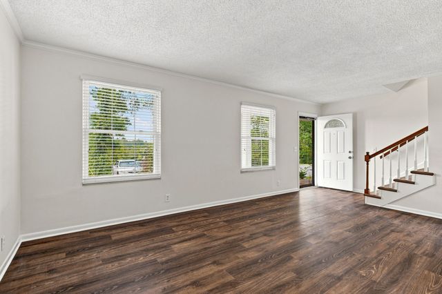 5510 Country Dr Apt 94, Nashville, TN 37211