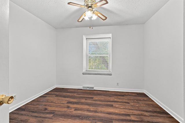 5510 Country Dr Apt 94, Nashville, TN 37211