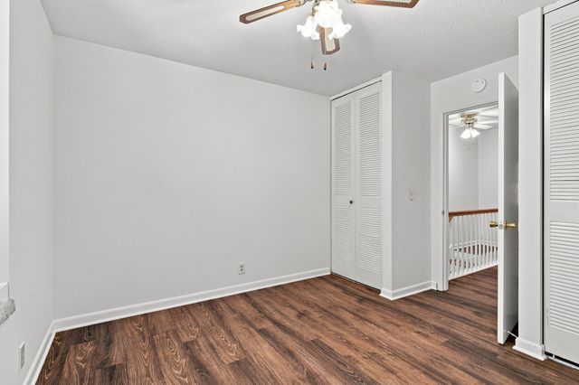 5510 Country Dr Apt 94, Nashville, TN 37211