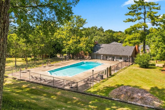 5510 Country Dr Apt 94, Nashville, TN 37211