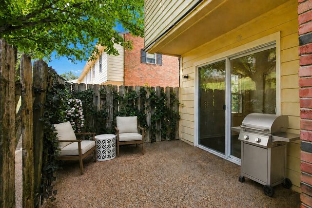 5510 Country Dr Apt 94, Nashville, TN 37211