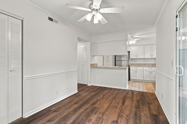 5510 Country Dr Apt 94, Nashville, TN 37211