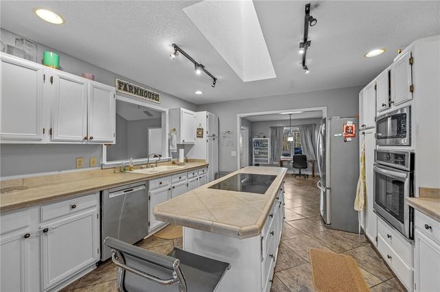 608 Hampton Road, Liberty, SC 29657