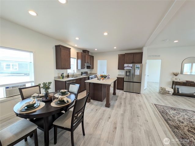 902 97th Street E, Tacoma, WA 98445
