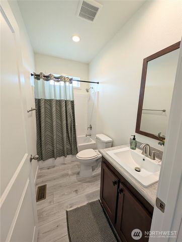 902 97th Street E, Tacoma, WA 98445