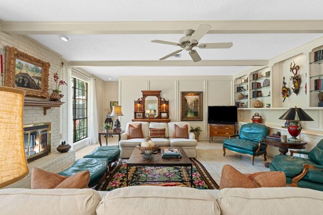 5207 Fountainbridge Lane, Houston, TX 77069