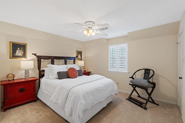 5207 Fountainbridge Lane, Houston, TX 77069