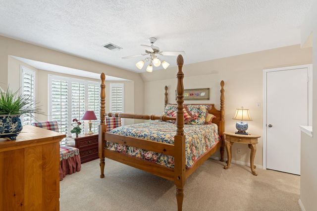 5207 Fountainbridge Lane, Houston, TX 77069