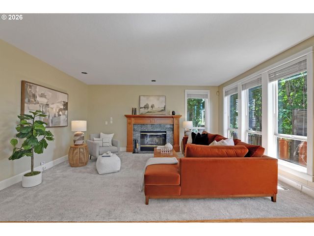 8408 Nw HAWKINS Blvd, Portland, OR 97229