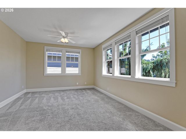 8408 Nw HAWKINS Blvd, Portland, OR 97229