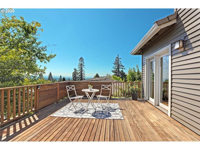 8408 Nw HAWKINS Blvd, Portland, OR 97229
