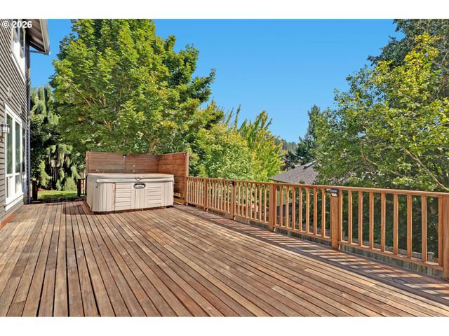 8408 Nw HAWKINS Blvd, Portland, OR 97229