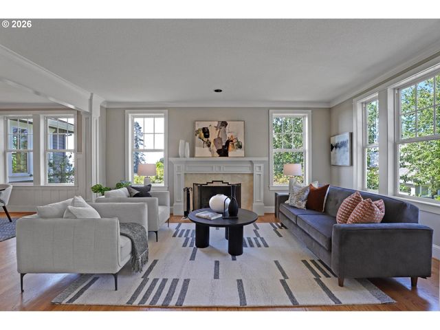 8408 Nw HAWKINS Blvd, Portland, OR 97229