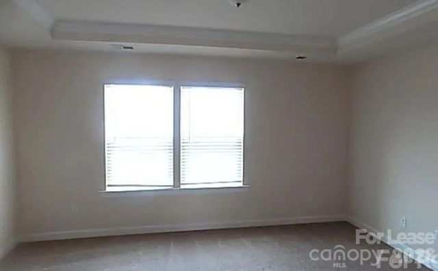 5633 Garrow Glen Road, Charlotte, NC 28278