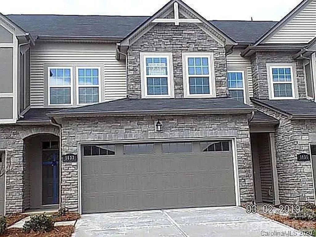 5633 Garrow Glen Road, Charlotte, NC 28278