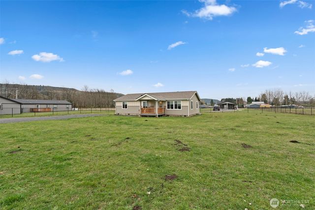 208 Mossyrock Rd West, Mossyrock, WA 98564